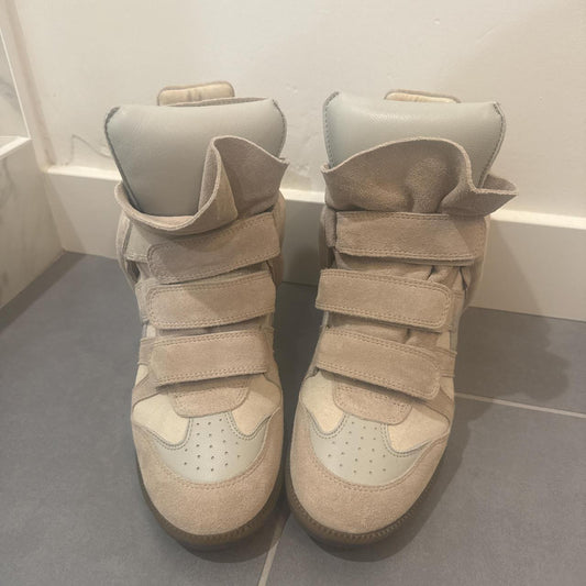 Isabel Marant Women's Tan and Cream Trainers