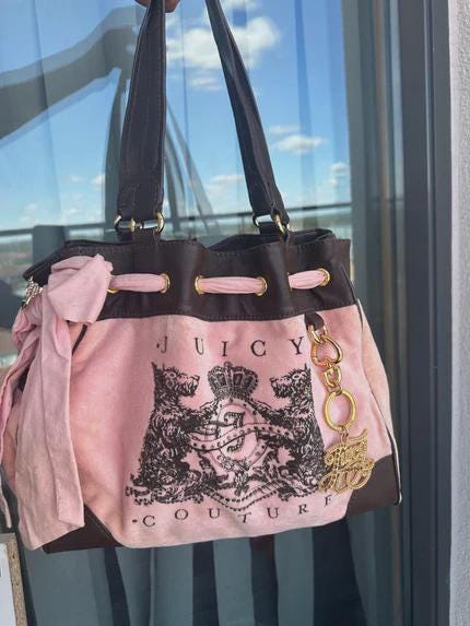 Juicy Couture Vintage Daydreamer Pink &amp; Brown Tote – Iconic Handbag with Signature Style