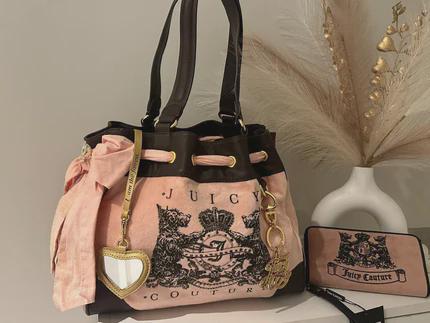 Juicy Couture Vintage Daydreamer Pink &amp; Brown Tote – Iconic Handbag with Signature Style